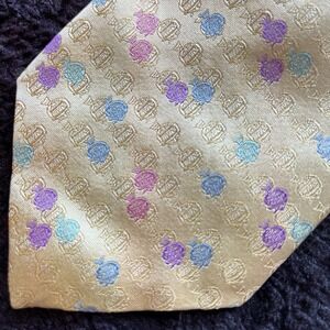 Tommy Bahama Yellow Fish Silk Neck Tie USA 4" X‎ 56"